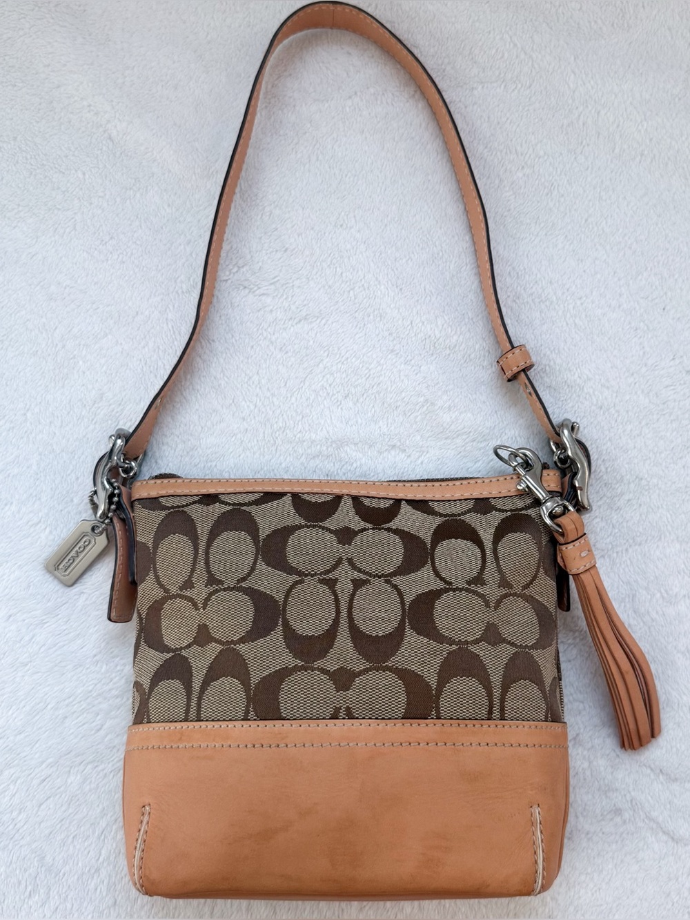 Vintage Coach Y2K Signature Demi Pouch Mini Tan Tassel Shoulder Bag 1523 EUC